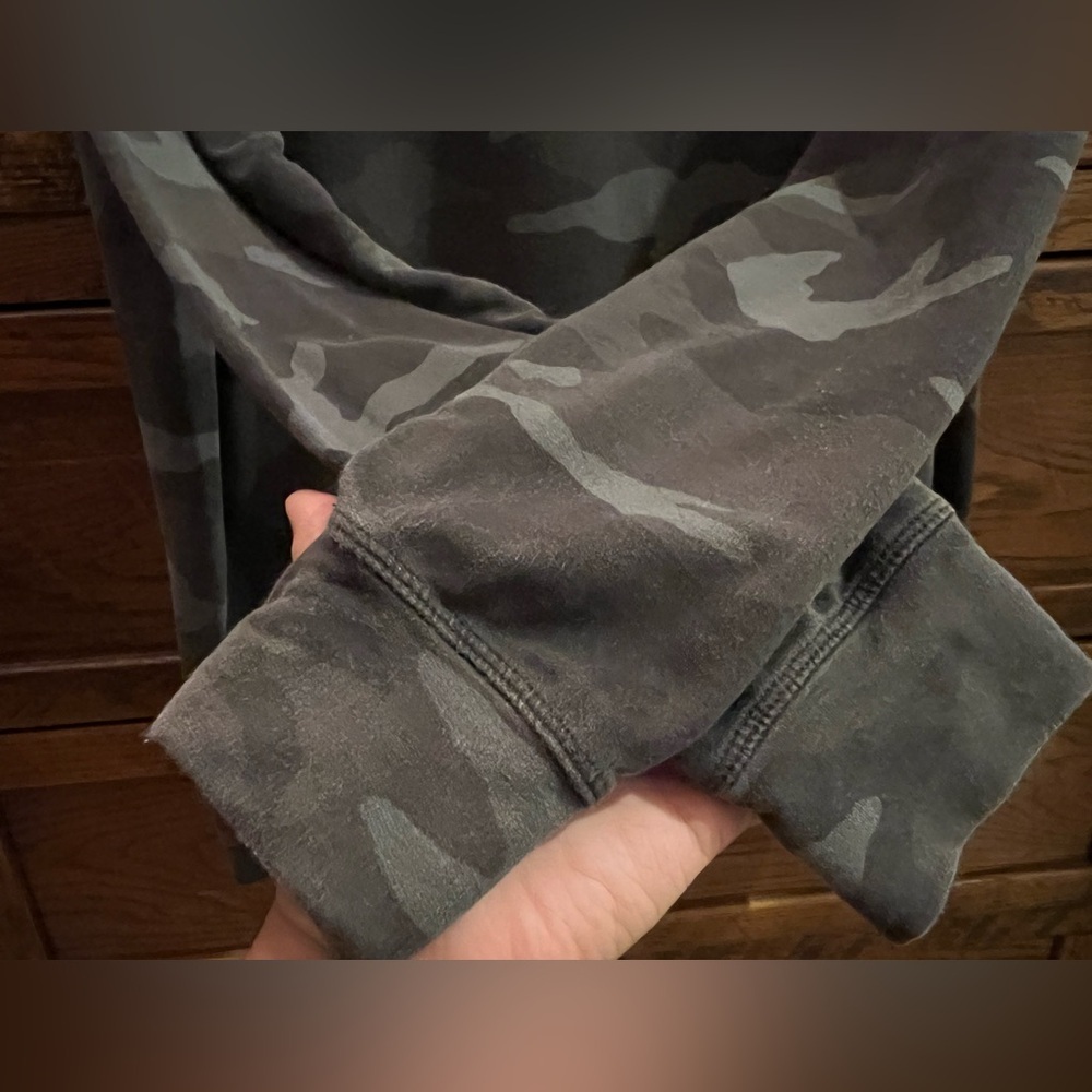 Athleta Studio To Street Black Camo Crew Neck Sweatshirt Size S EUC - Picture 8 of 11